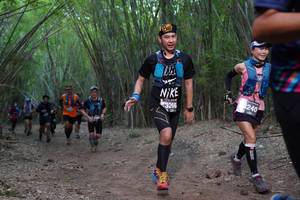 BIB: 240, 3266
                            <button type="button" onclick="openModal(4110567)" class="btn btn-primary btn-sm float-right btn-popup" data-toggle="modal" data-target=".modal-high-quality">
                        <i class="fas fa-shopping-cart"></i> Add to Cart
                    </button>
                                            <button type="button" onclick="isThisMe(4110567, true)" class="btn btn-success btn-sm float-right btn-popup btn-isme hidden" data-toggle="tooltip" data-placement="bottom" title="นี่คือรูปของคุณใช่ไหม คลิกที่นี่เพื่อเอาเข้าอัลบั้ม">
                        <i class="fas fa-plus"></i> Add to album
                    </button>
                    <button type="button" onclick="isThisMe(4110567, false)" class="btn btn-warning btn-sm float-right btn-popup btn-isnotme hidden">
                        <i class="fas fa-ban"></i> Remove from album
                    </button>